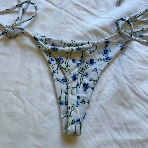 SOLD!! Sanori Swim Cheeky Bikini Set - Kaula White and Blue Flower Print, Small - Picture 6 of 11